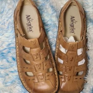 Alegria sandles